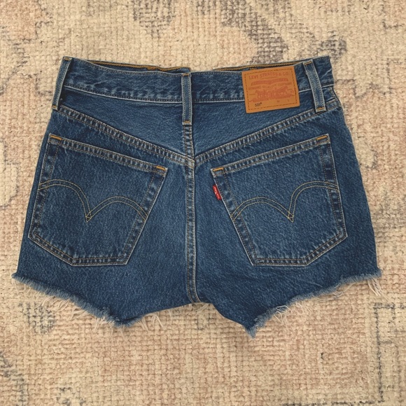 Levi’s 501 High Waisted Denim Shorts - Picture 2 of 4